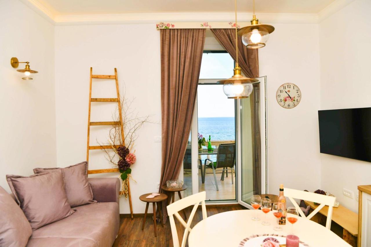 Apartment Carissima-Direct On Sea, Lovran-Opatija المظهر الخارجي الصورة